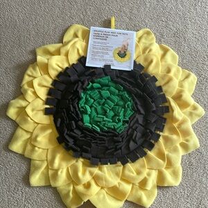 Sunflower snuffle play mat
